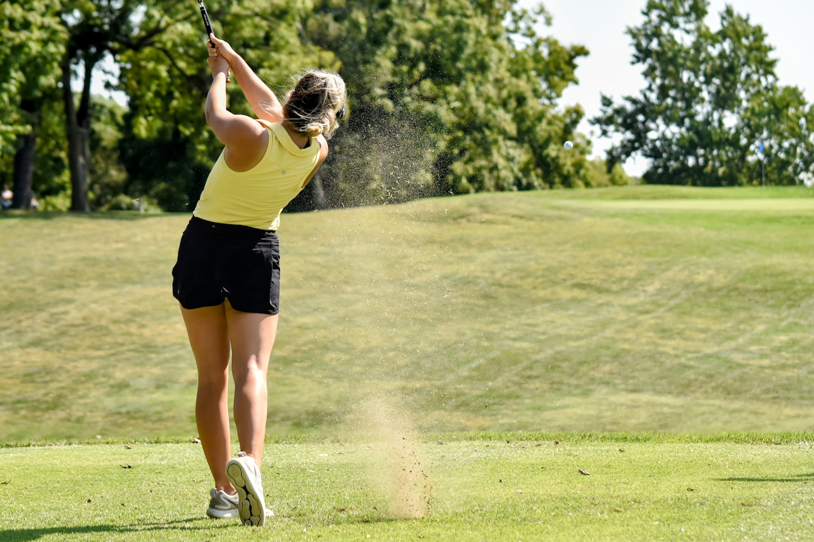Springs Valley girls' golf advances to regional as a team for third time in five seasons cover photo
